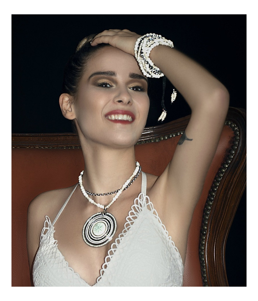 BIANCA (GARGANTILLA)