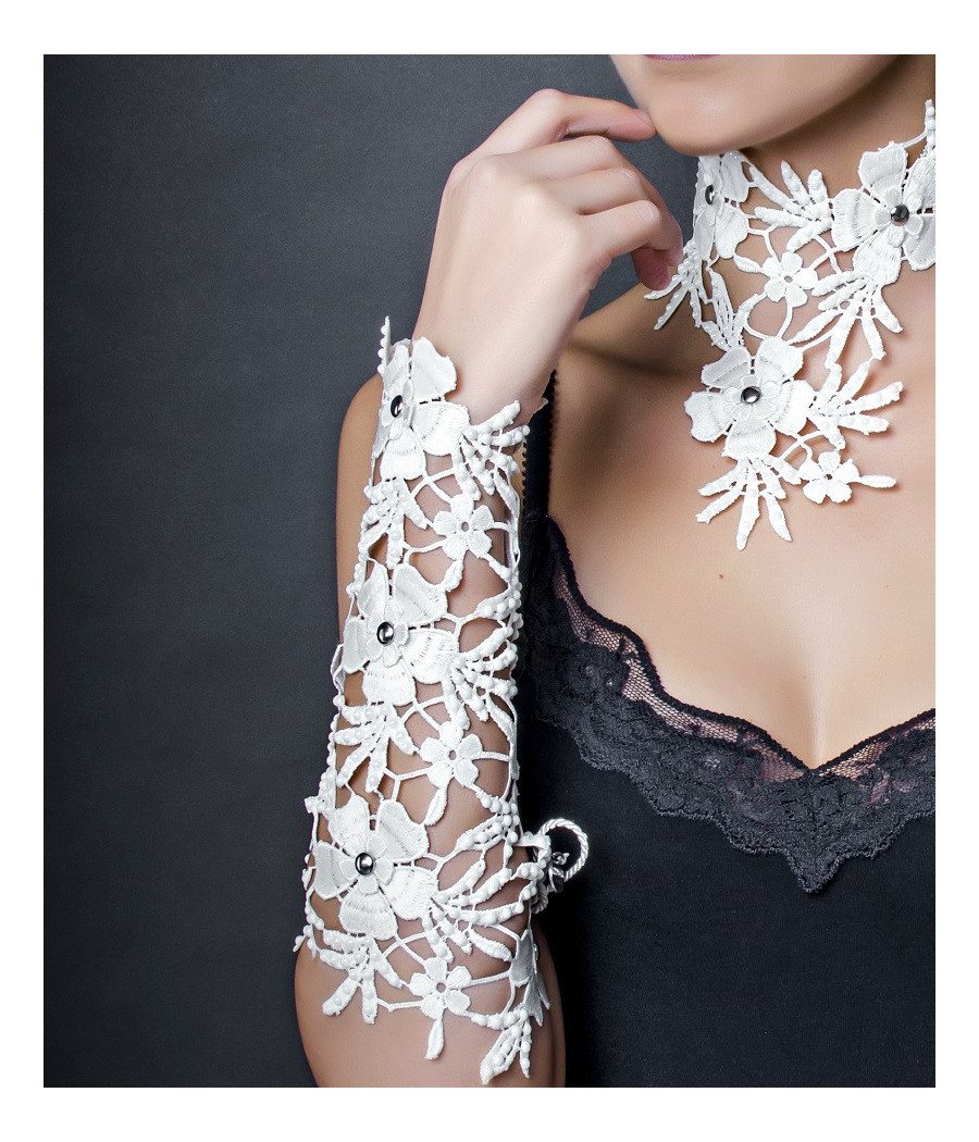 VENUS - WHITE (Bangle)