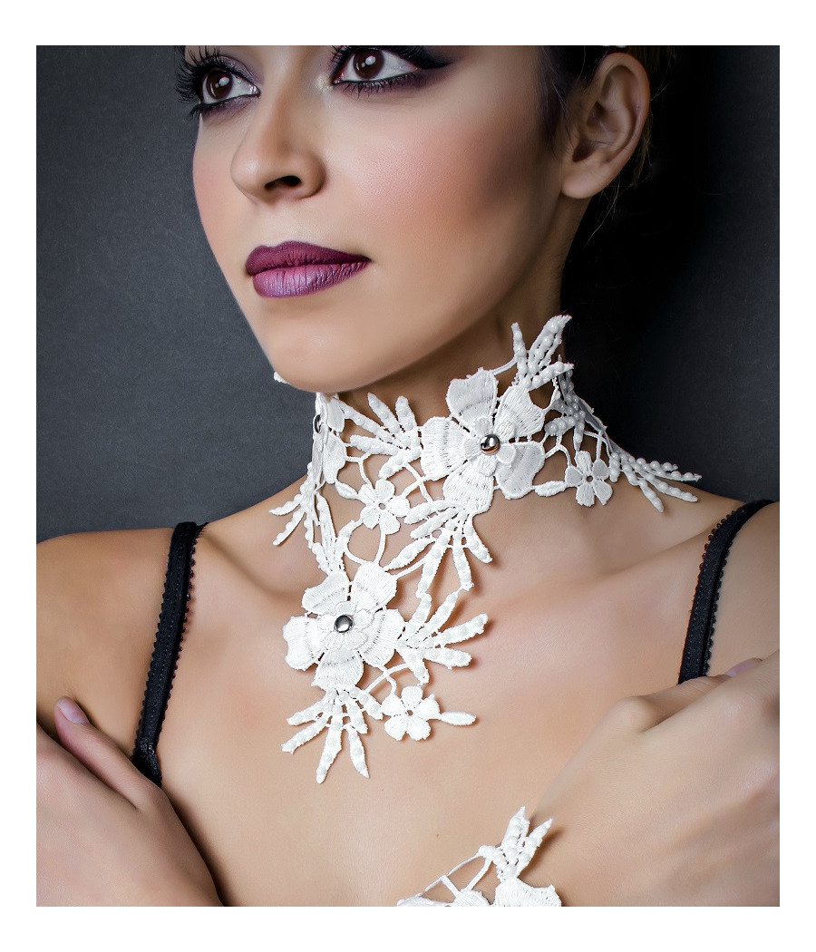 VENUS - WHITE (Choker)