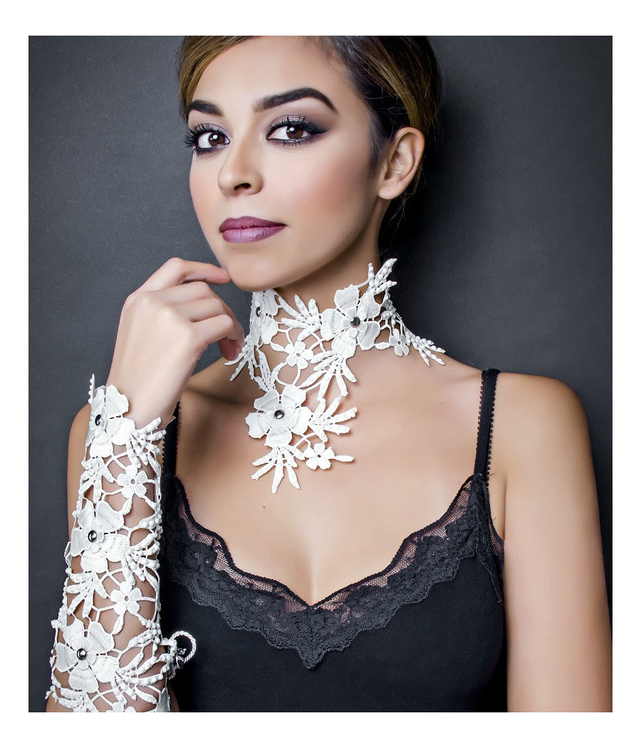 VENUS - WHITE (Choker)